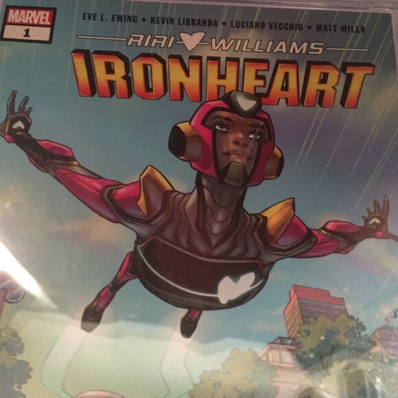 2019 Marvel Comics RiRi Williams Iron Heart #1 CGC 9.8 - Picture 4 of 7